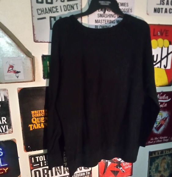 PREOWNED VANS Asymetrical Zipper Sweater - Picture 2 of 3